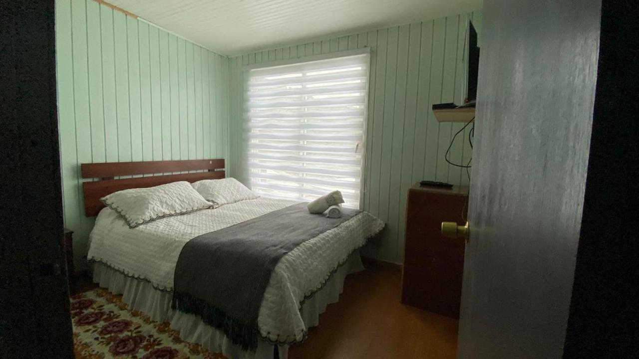 بويرتو پويواپي Hosteria Ensenada المظهر الخارجي الصورة